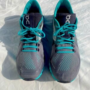 On cloud Running shoe